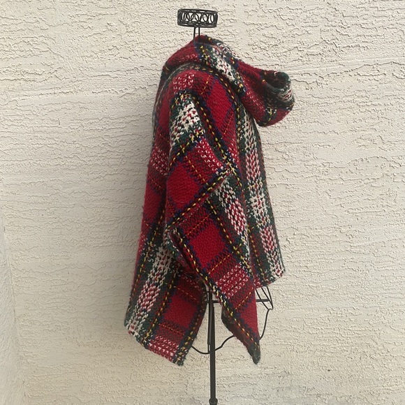 Branigan Weavers John Branigan Hooded Poncho - - Picture 6 of 11